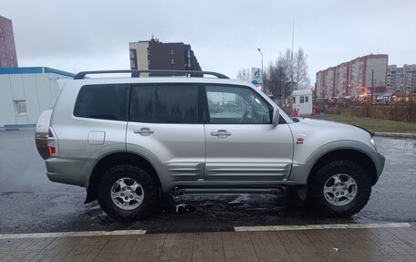 Mitsubishi Pajero III рестайлинг, 2002 год, 700 000 рублей, 3 фотография