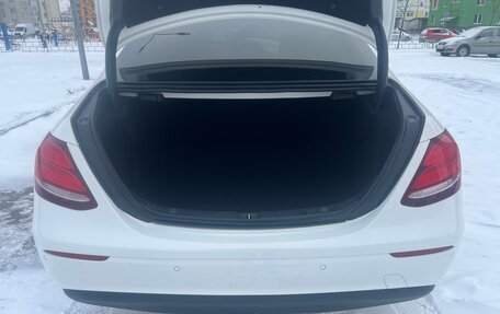 Mercedes-Benz E-Класс, 2016 год, 2 860 000 рублей, 15 фотография