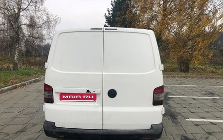 Volkswagen Transporter T5 рестайлинг, 2011 год, 910 000 рублей, 4 фотография