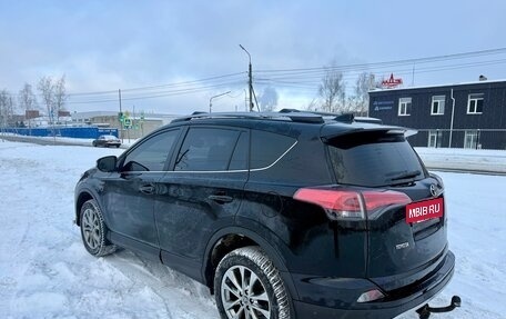 Toyota RAV4, 2018 год, 2 580 000 рублей, 9 фотография