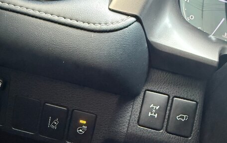 Toyota RAV4, 2018 год, 2 580 000 рублей, 15 фотография