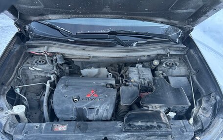 Mitsubishi Outlander III рестайлинг 3, 2015 год, 730 000 рублей, 6 фотография