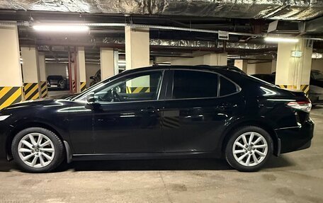 Toyota Camry, 2021 год, 2 950 000 рублей, 4 фотография