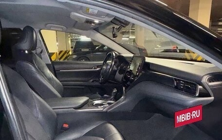 Toyota Camry, 2021 год, 2 950 000 рублей, 6 фотография