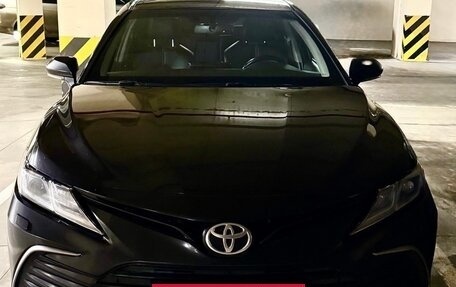 Toyota Camry, 2021 год, 2 950 000 рублей, 11 фотография