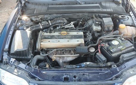 Opel Vectra B рестайлинг, 1998 год, 220 000 рублей, 3 фотография