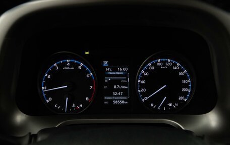 Toyota RAV4, 2017 год, 2 549 050 рублей, 21 фотография