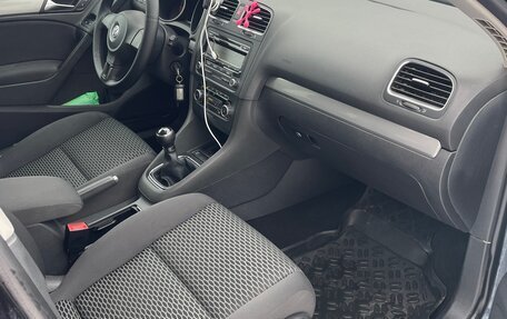 Volkswagen Golf VI, 2010 год, 850 000 рублей, 6 фотография