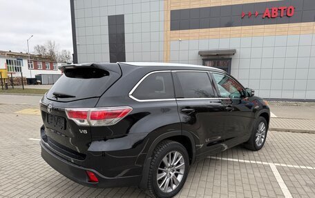 Toyota Highlander III, 2014 год, 1 999 000 рублей, 3 фотография