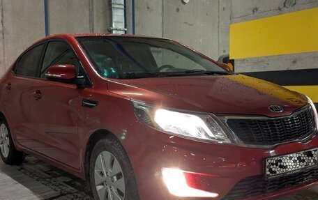 KIA Rio III рестайлинг, 2013 год, 800 000 рублей, 3 фотография