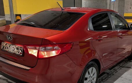 KIA Rio III рестайлинг, 2013 год, 800 000 рублей, 4 фотография