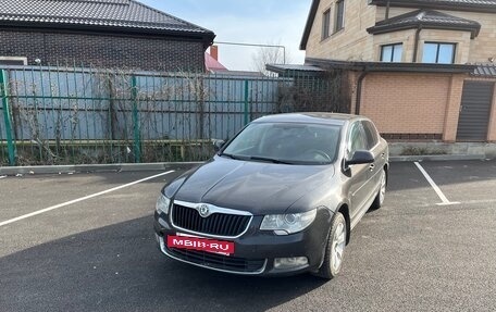 Skoda Superb III рестайлинг, 2010 год, 800 000 рублей, 2 фотография