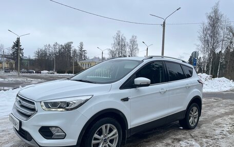 Ford Kuga III, 2019 год, 1 550 000 рублей, 2 фотография