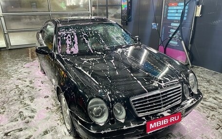 Mercedes-Benz CLK-Класс, 1998 год, 465 000 рублей, 1 фотография