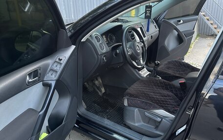 Volkswagen Tiguan I, 2010 год, 950 000 рублей, 3 фотография