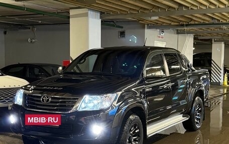 Toyota Hilux VII, 2012 год, 2 000 000 рублей, 2 фотография