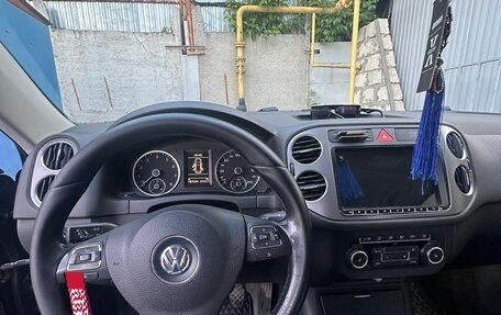 Volkswagen Tiguan I, 2010 год, 950 000 рублей, 6 фотография