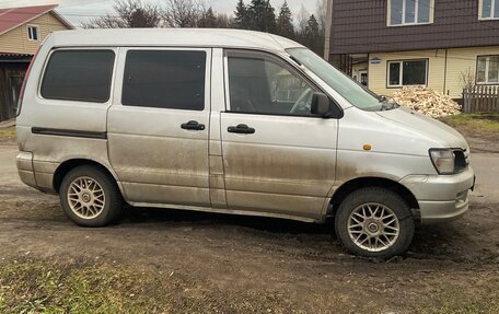 Toyota Town Ace III, 1999 год, 360 000 рублей, 6 фотография