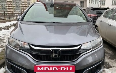 Honda Fit III, 2019 год, 1 400 000 рублей, 2 фотография