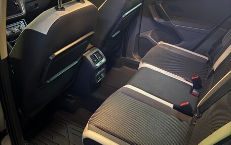 Volkswagen Tiguan II, 2019 год, 2 250 000 рублей, 19 фотография