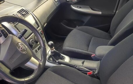 Toyota Corolla, 2011 год, 850 000 рублей, 8 фотография