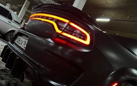 Dodge Charger, 2016 год, 2 800 000 рублей, 10 фотография