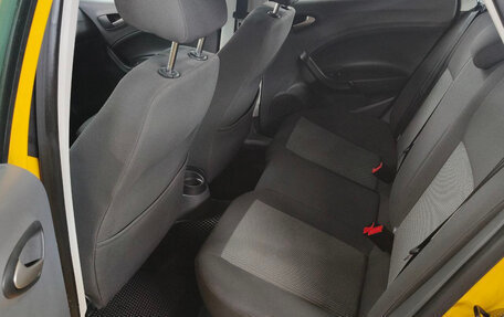 SEAT Ibiza IV рестайлинг 2, 2012 год, 699 000 рублей, 18 фотография