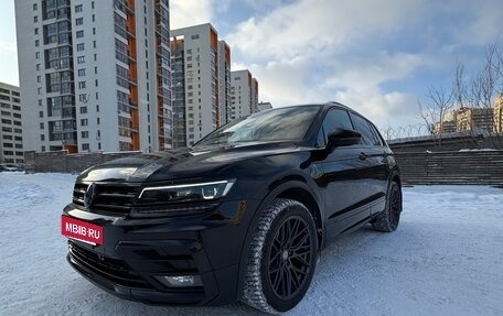 Volkswagen Tiguan II, 2019 год, 3 050 000 рублей, 3 фотография