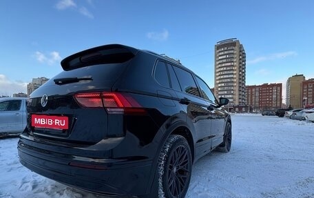 Volkswagen Tiguan II, 2019 год, 3 050 000 рублей, 14 фотография