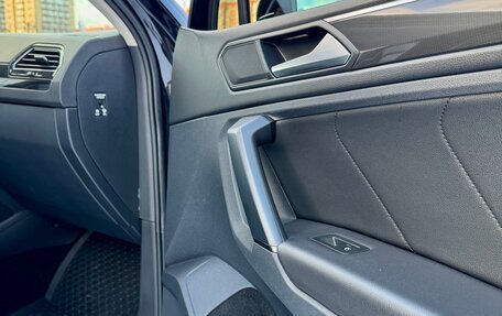 Volkswagen Tiguan II, 2019 год, 3 050 000 рублей, 21 фотография