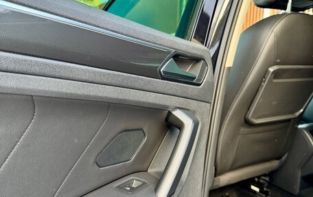 Volkswagen Tiguan II, 2019 год, 3 050 000 рублей, 24 фотография