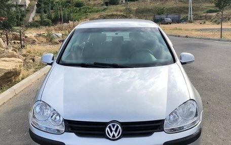 Volkswagen Golf V, 2007 год, 630 000 рублей, 1 фотография