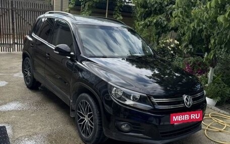 Volkswagen Tiguan I, 2012 год, 955 000 рублей, 3 фотография