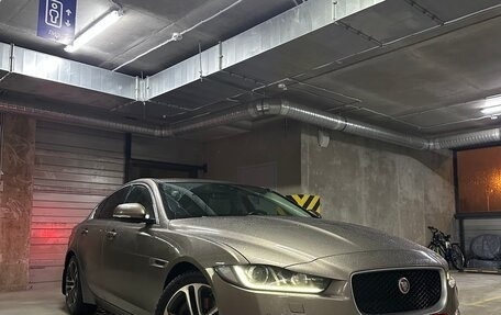 Jaguar XE I рестайлинг, 2016 год, 1 649 000 рублей, 2 фотография