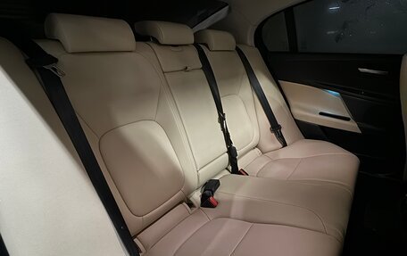 Jaguar XE I рестайлинг, 2016 год, 1 649 000 рублей, 12 фотография