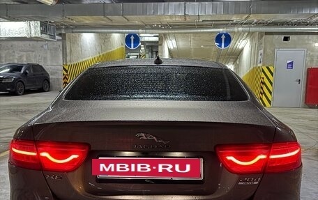 Jaguar XE I рестайлинг, 2016 год, 1 649 000 рублей, 10 фотография