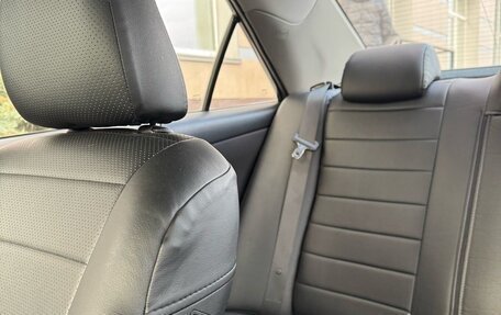 Toyota Camry, 2017 год, 1 890 000 рублей, 5 фотография