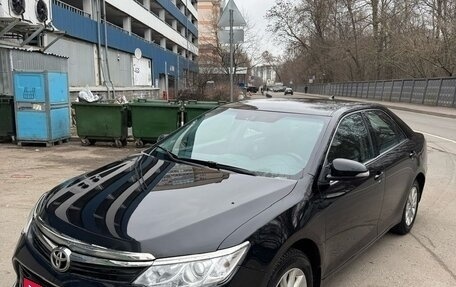 Toyota Camry, 2017 год, 1 890 000 рублей, 1 фотография
