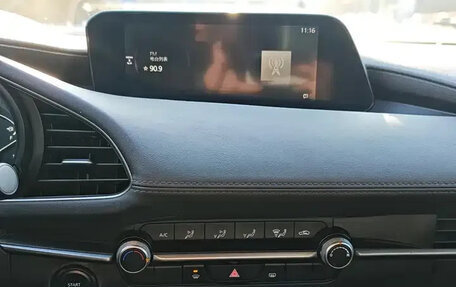 Mazda 3, 2021 год, 1 430 004 рублей, 21 фотография