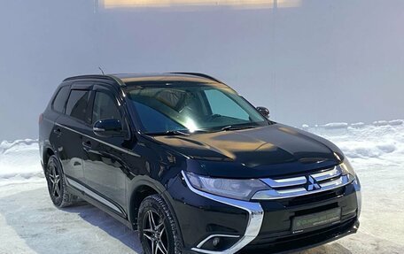 Mitsubishi Outlander III рестайлинг 3, 2015 год, 1 780 000 рублей, 3 фотография