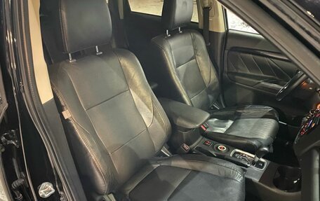 Mitsubishi Outlander III рестайлинг 3, 2015 год, 1 780 000 рублей, 10 фотография