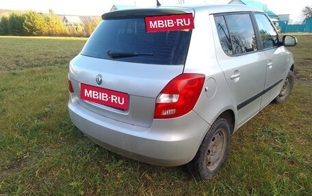 Skoda Fabia II, 2012 год, 450 000 рублей, 3 фотография