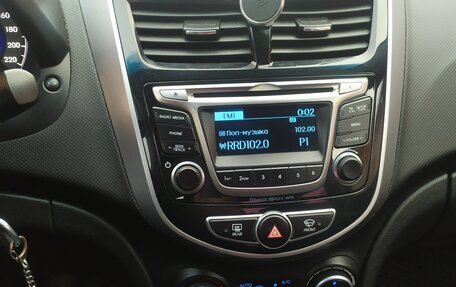 Hyundai Solaris II рестайлинг, 2016 год, 868 000 рублей, 10 фотография