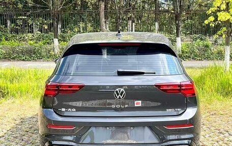 Volkswagen Golf VIII, 2022 год, 1 650 000 рублей, 9 фотография