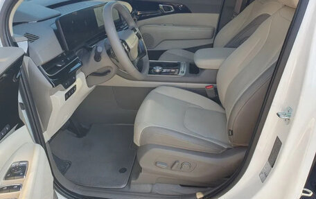 KIA Carnival, 2025 год, 6 600 000 рублей, 5 фотография