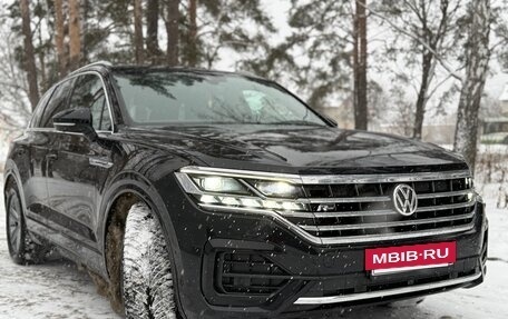 Volkswagen Touareg III, 2020 год, 5 950 000 рублей, 2 фотография