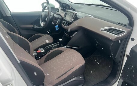 Peugeot 2008 II, 2014 год, 854 000 рублей, 13 фотография