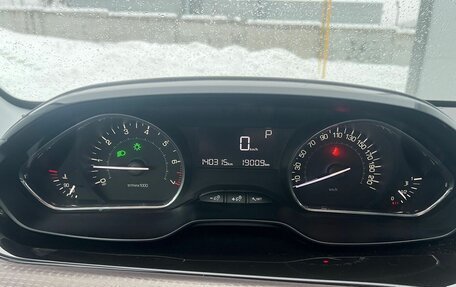 Peugeot 2008 II, 2014 год, 854 000 рублей, 21 фотография