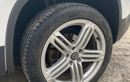 Volkswagen Tiguan I, 2013 год, 1 850 000 рублей, 8 фотография