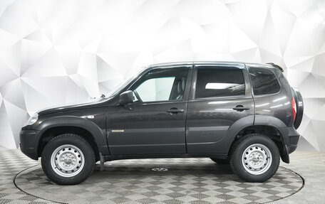 Chevrolet Niva I рестайлинг, 2017 год, 730 000 рублей, 2 фотография